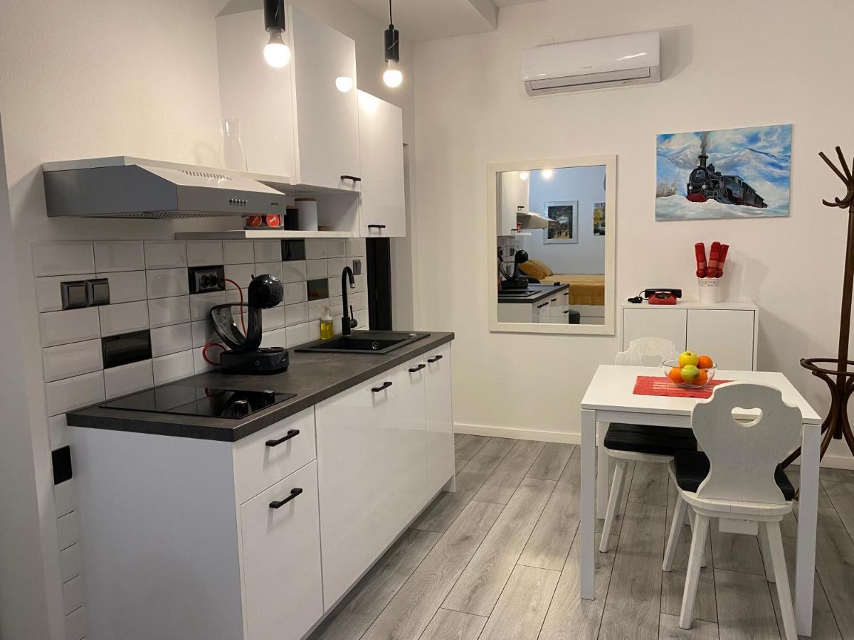 Studio Apartman Lora Lipik 外观 照片